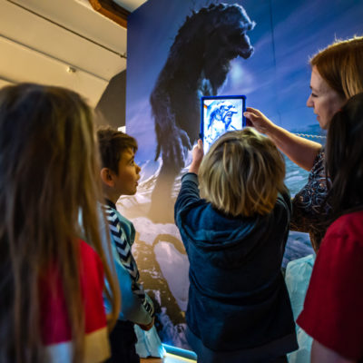 kids in museum